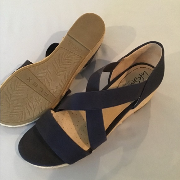Sandals - Picture 1 of 1